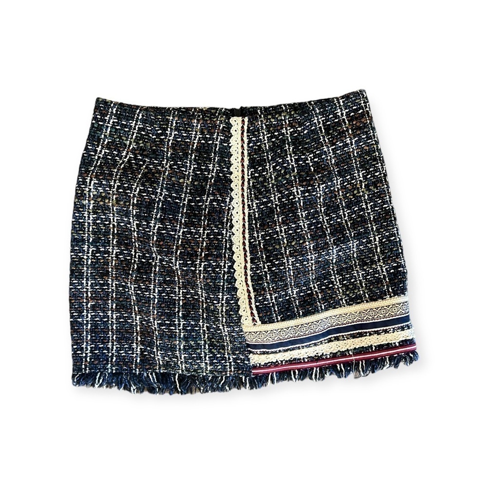 Lulu's tweed mini skirt white blue red medium
